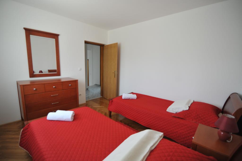 Apartments Luna Петркане Екстериор снимка